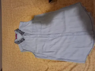 Camicetta donna con colletto gioiello