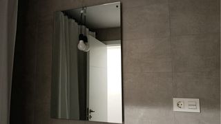 Espejo de baño nuevo sin usar