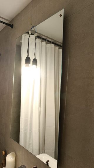 Espejo de baño nuevo sin usar