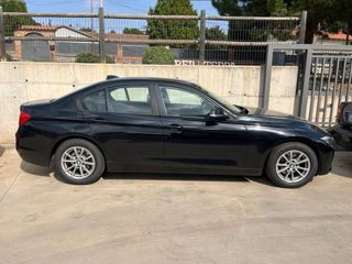 BMW Serie 3 2012 gasoil 184 cv