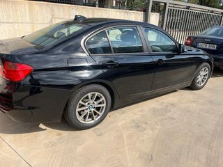 BMW Serie 3 2012 gasoil 184 cv