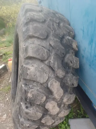 Rueda Retroexcavadora