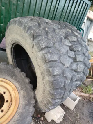 Rueda Retroexcavadora