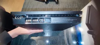 PS4 Slim 500GB + LEGO Worlds