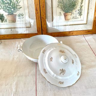 Sopera antigua porcelana L’Amandinoise