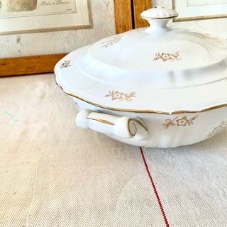 Sopera antigua porcelana L’Amandinoise