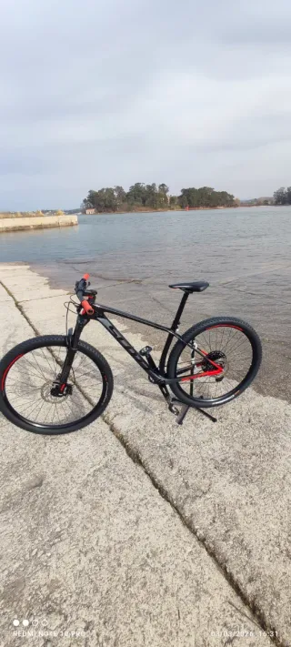 Bicicleta carbono MTB Scott scale T M