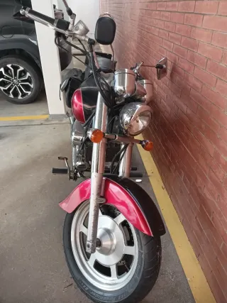 Hyosung Aquila 250cc Cruiser Moto