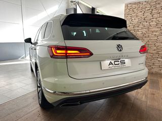 VOLKSWAGEN Touareg eHybrid Eleg 3.0 V6 TSI Tip 4M