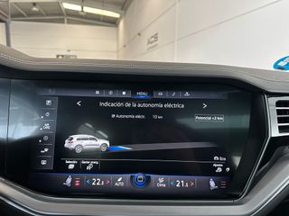 VOLKSWAGEN Touareg eHybrid Eleg 3.0 V6 TSI Tip 4M