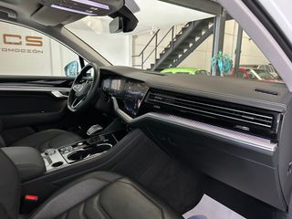 VOLKSWAGEN Touareg eHybrid Eleg 3.0 V6 TSI Tip 4M