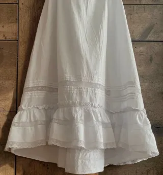 Enaguas antigua con encaje Valencienne, algodon