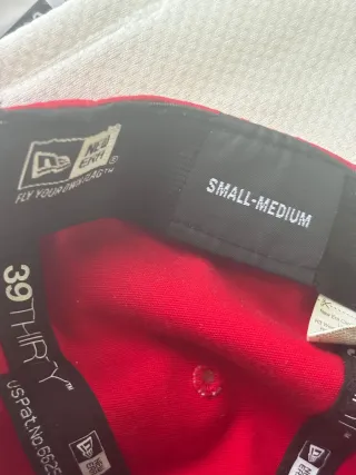 Cappello New Era Rosso Personalizzato Perle