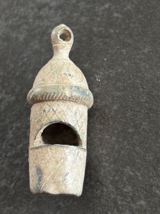 Antico Fischietto in Metallo