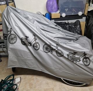 Triciclo en buen estado, usado dos veces.