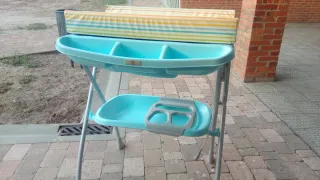 Bañera de bebé con cambiador