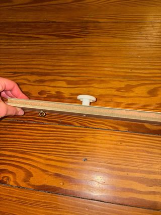 Perchero blanco de madera