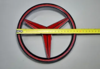 Logo Insignia Estrella Mercedes d Parilla Calandra