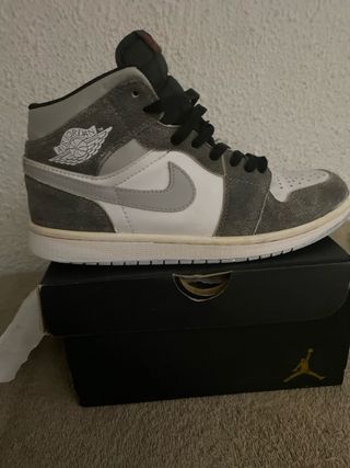 Air Jordan 1 Grises Talla 41