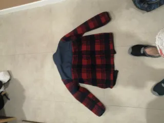 Chaqueta polar cuadros rojo y azul