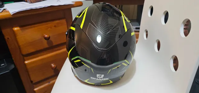 Casco Shark Talla XS Negro y Amarillo. Buen estado