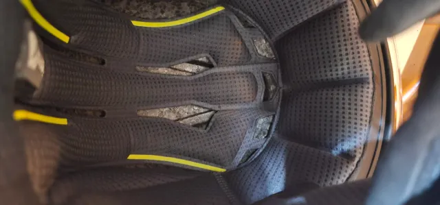 Casco Shark Talla XS Negro y Amarillo. Buen estado