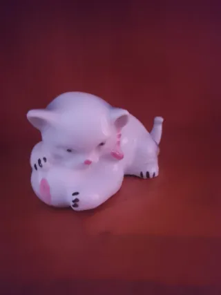 Preciosa figura gatito porcelana