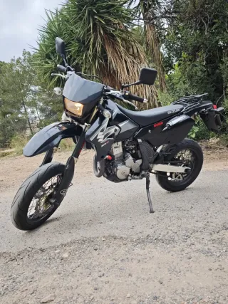 Suzuki DRZ 400 SM Supermotard Negra