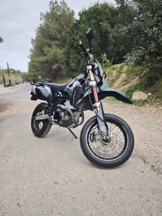 Suzuki DRZ 400 SM Supermotard Negra