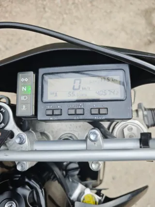 Suzuki DRZ 400 SM Supermotard Negra