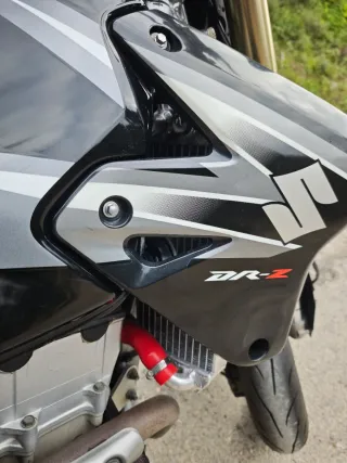Suzuki DRZ 400 SM Supermotard Negra