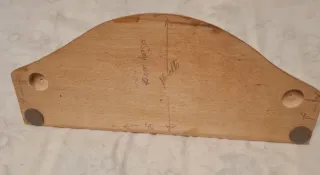 Perchero de madera decorado