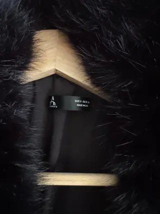 Abrigo pelo sintético negro T. S-M