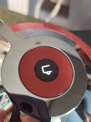 Cafetera Nespresso Vertuo Roja