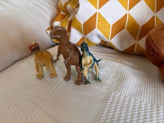 Set personaggi dinosauri e insetti