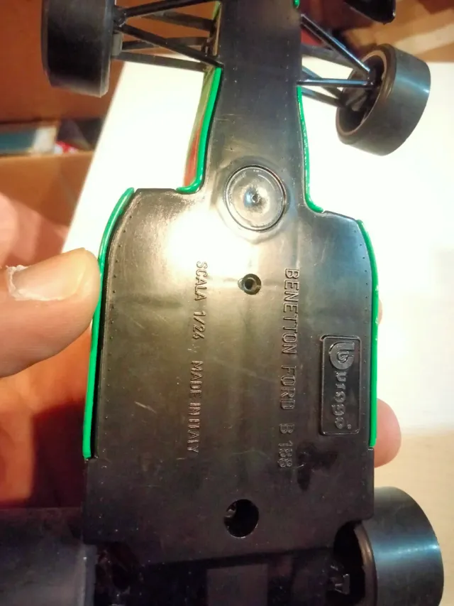 Bburago Benetton Ford B188 1/24