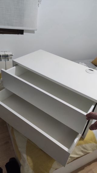Mueble TV Eket Ikea 2 cajones blanco.