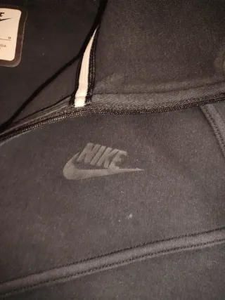 Sudadera Nike Tech Negra