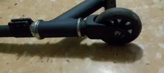 Patinete infantil negro