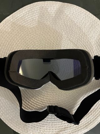 Gafas de esquí blancas con lente espejada