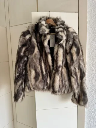 Abrigo pelo sintético T S-M