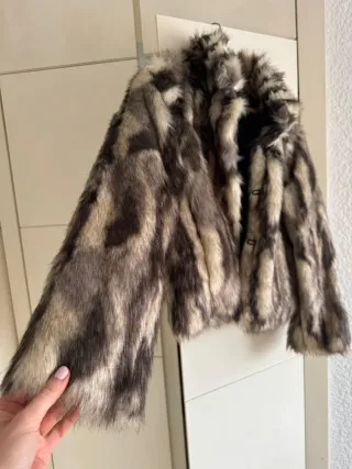 Abrigo pelo sintético T S-M