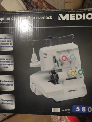 Máquina de coser overlock MEDION 580
