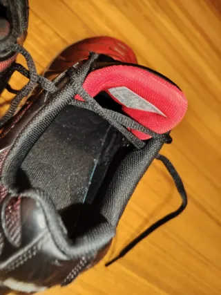 Nike TN Rojas y Negras Talla 42