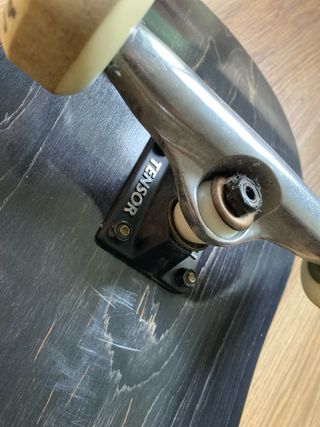 Skate Globe Resin-7 8.375” Completo