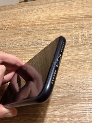 iPhone XR 64GB Nero - Batteria 86% - Funziona bene