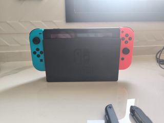 Nintendo Switch Azul y Rojo