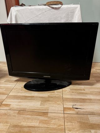 Televisor Samsung 32" LCD - 3 Puertos HDMI +