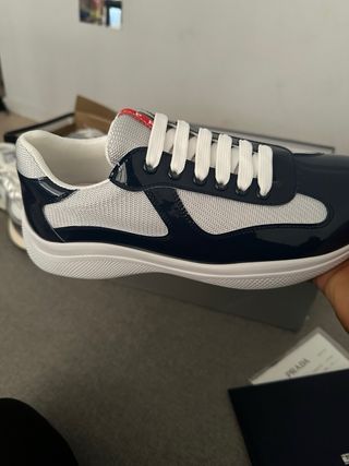 Prada American Cup Azul y Blanco