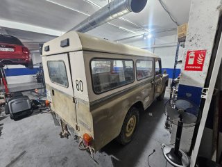 Land Rover Defender 1994